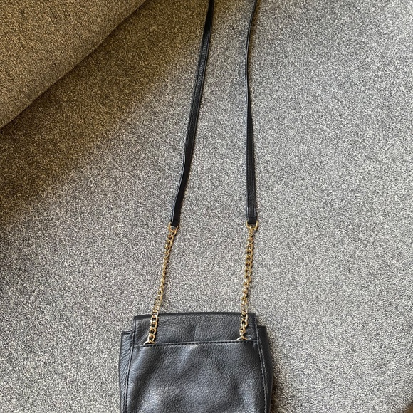 Michael Kors | Small Fulton Crossbody Bag - Picture 6 of 10